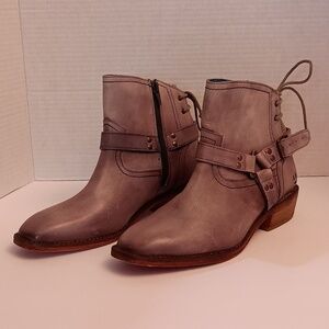 Roan by Bed Stu Grey Leather Heeled Booties Size 7.5